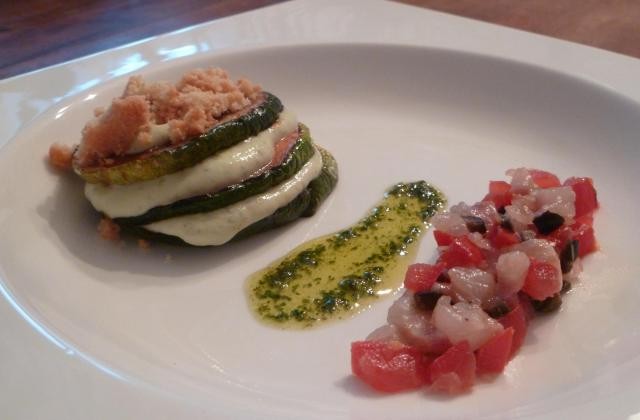 Chaud froid de courgettes et son tartare de bar aux legumes